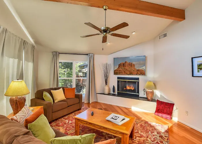 Red Rock Magnificence Stunning Views Quiet Village Of Oak Creek Pet-friendly
