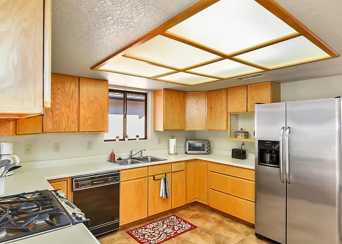 Red Rock Magnificence Stunning Views Quiet Village Of Oak Creek Pet-friendly